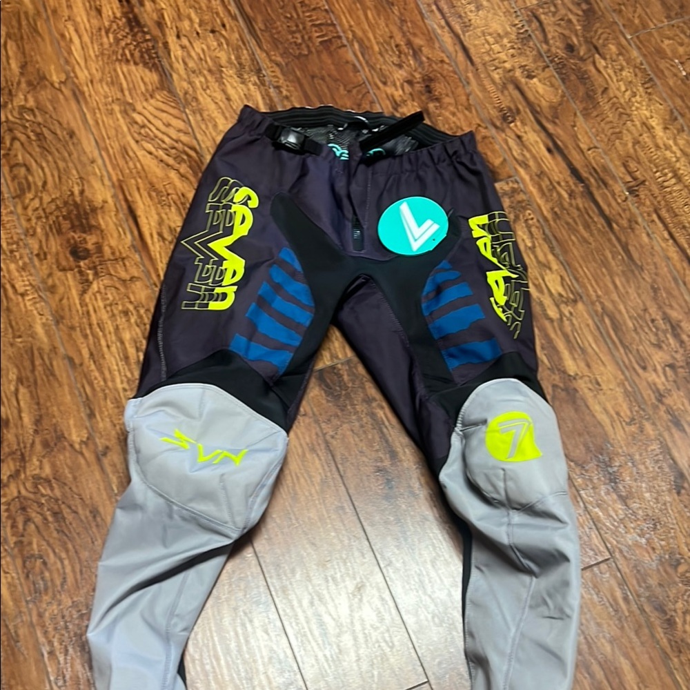 Seven7 Men's Racing Pants - Black and Gray